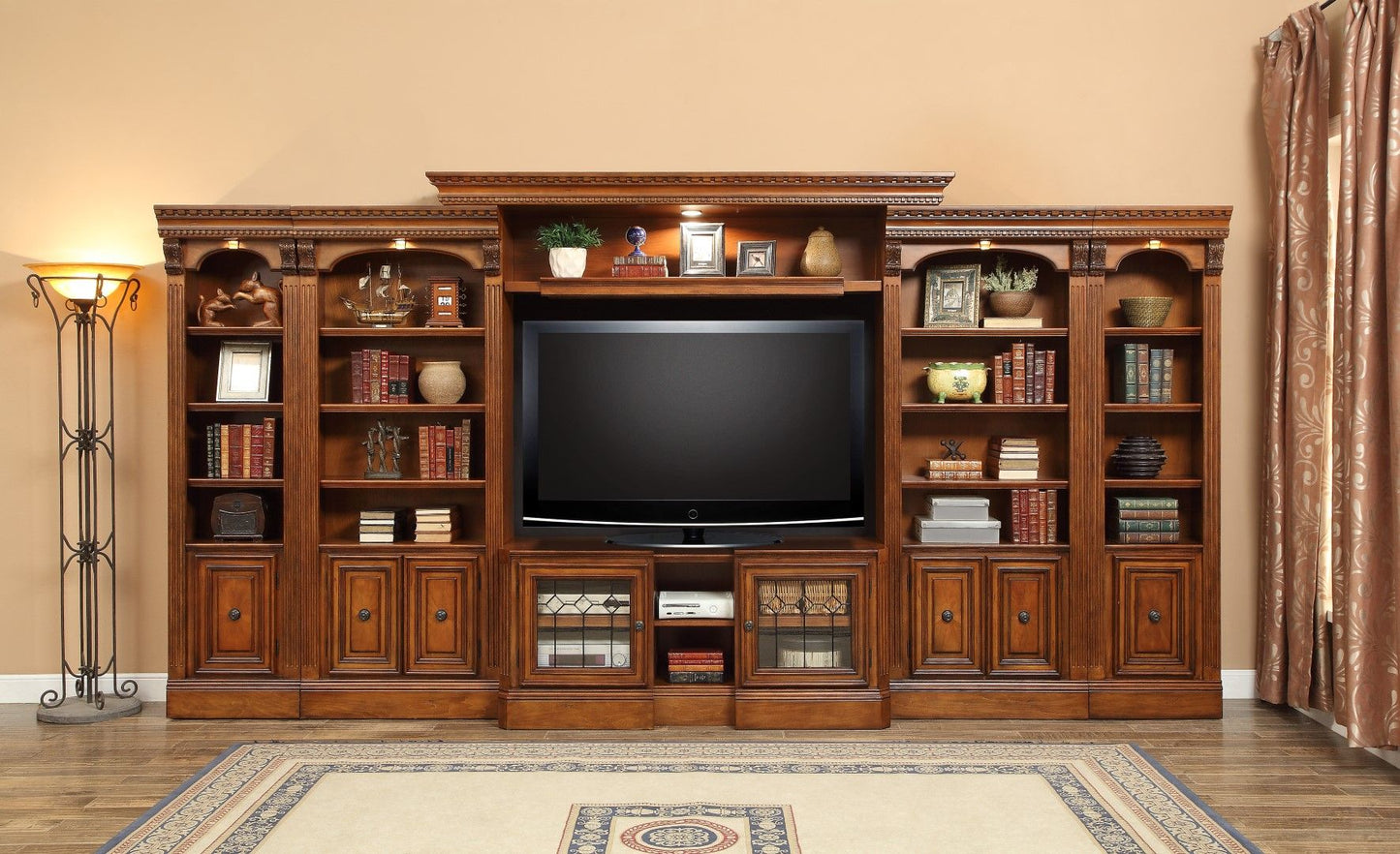 Huntington - Expandable Console - Antique Vintage Pecan