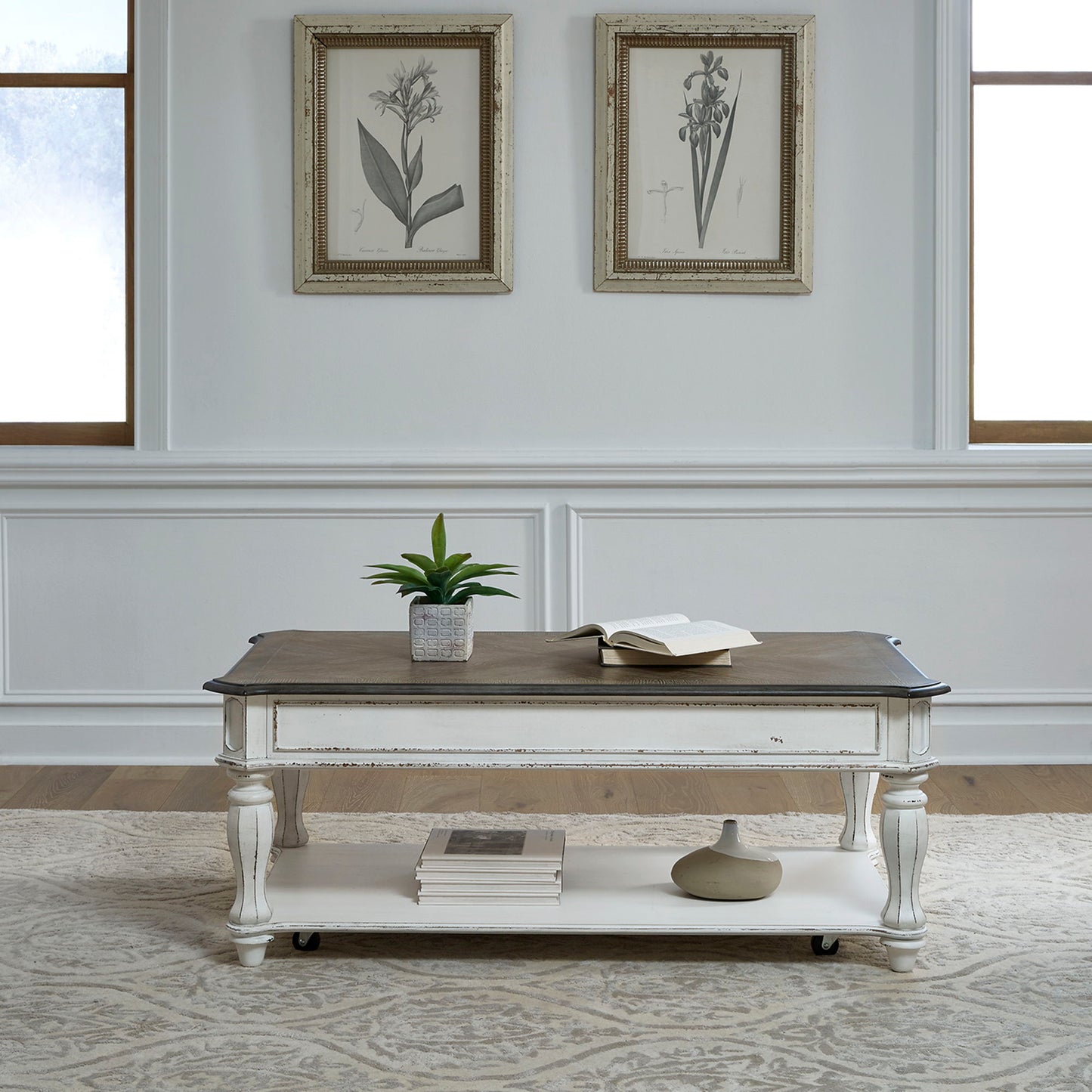 Magnolia Manor - Lift Top Cocktail Table - Antique White