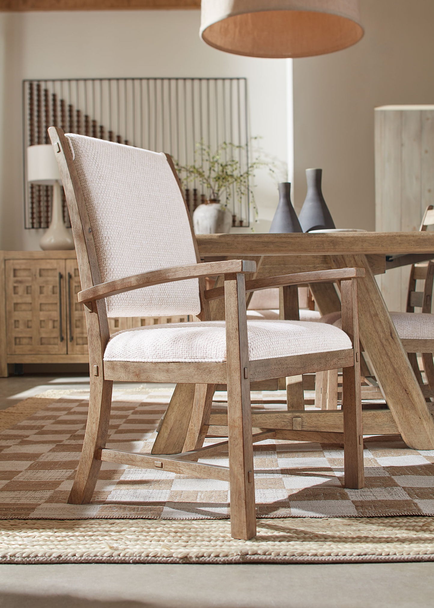Vineyard Row - Post Back Upholstered Arm Chair (Set of 2) - Beige / Light Brown