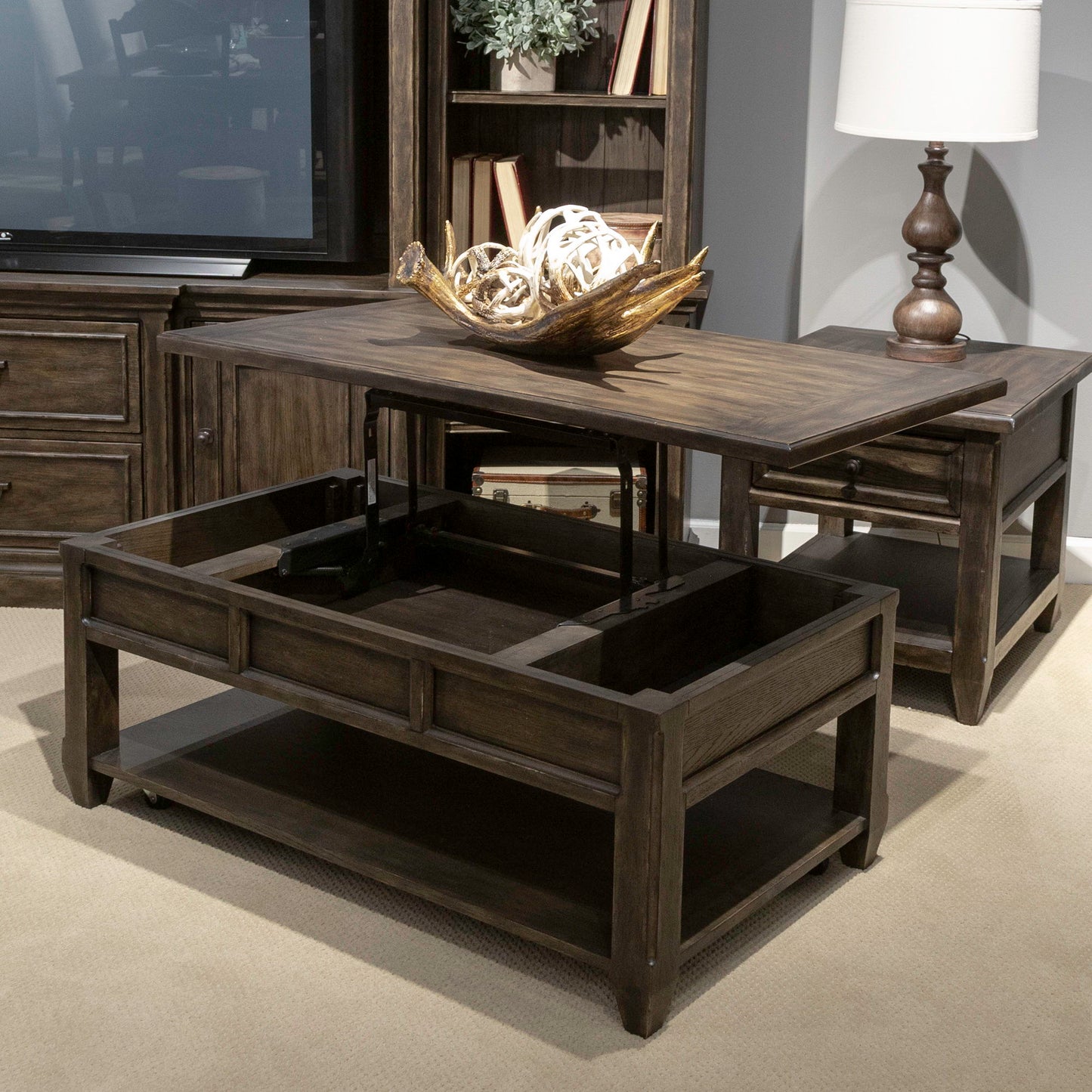Paradise Valley - Lift Top Cocktail Table - Saddle Brown