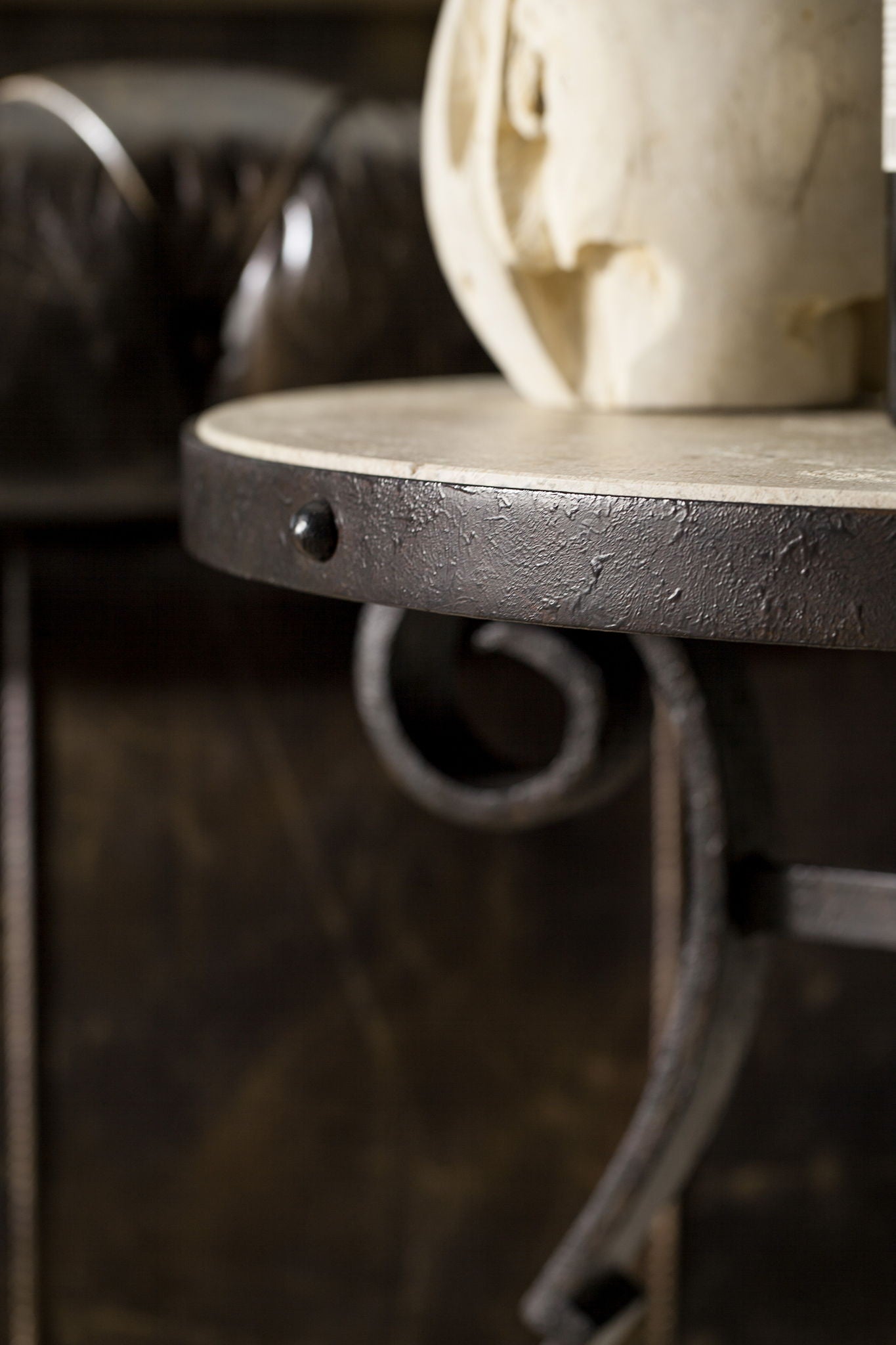 Hill Country - Luckenbach Metal And Stone End Table - Light Brown / Black