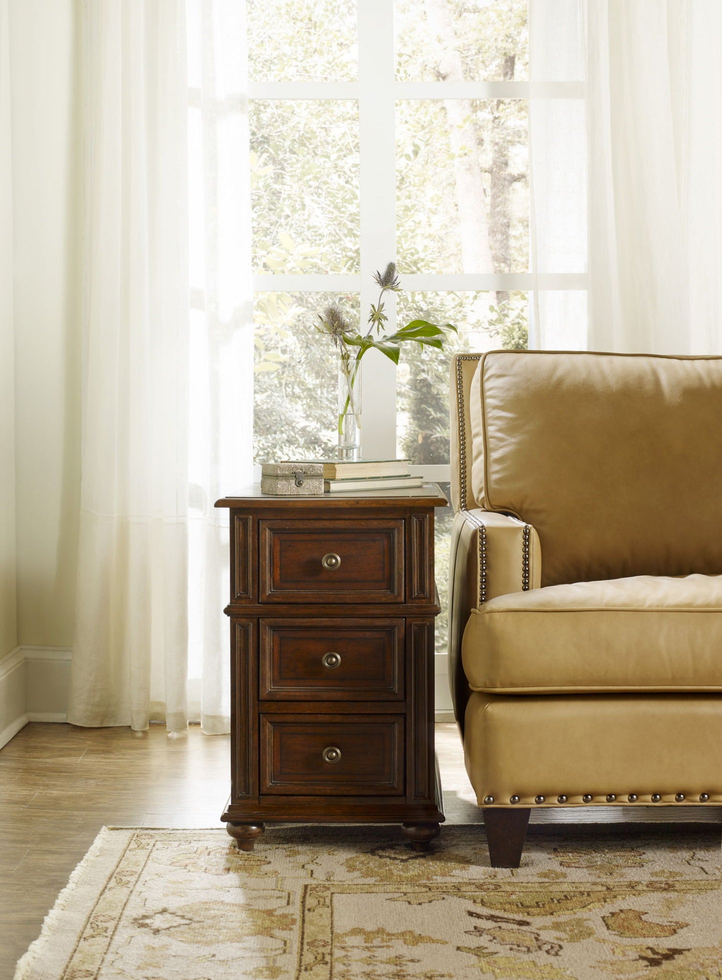 Leesburg - Chairside Chest - Dark Brown