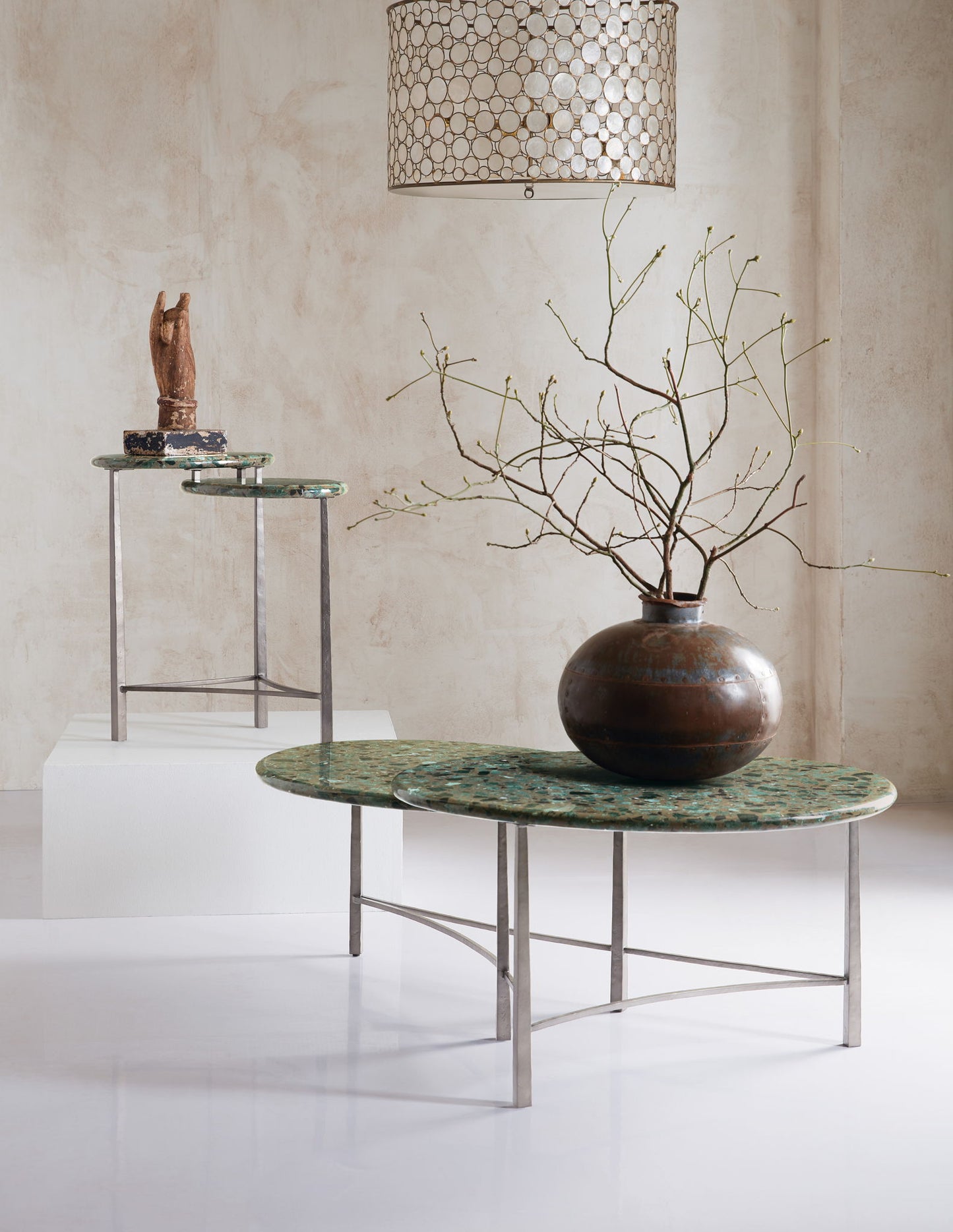 Commerce And Market - Antares Table