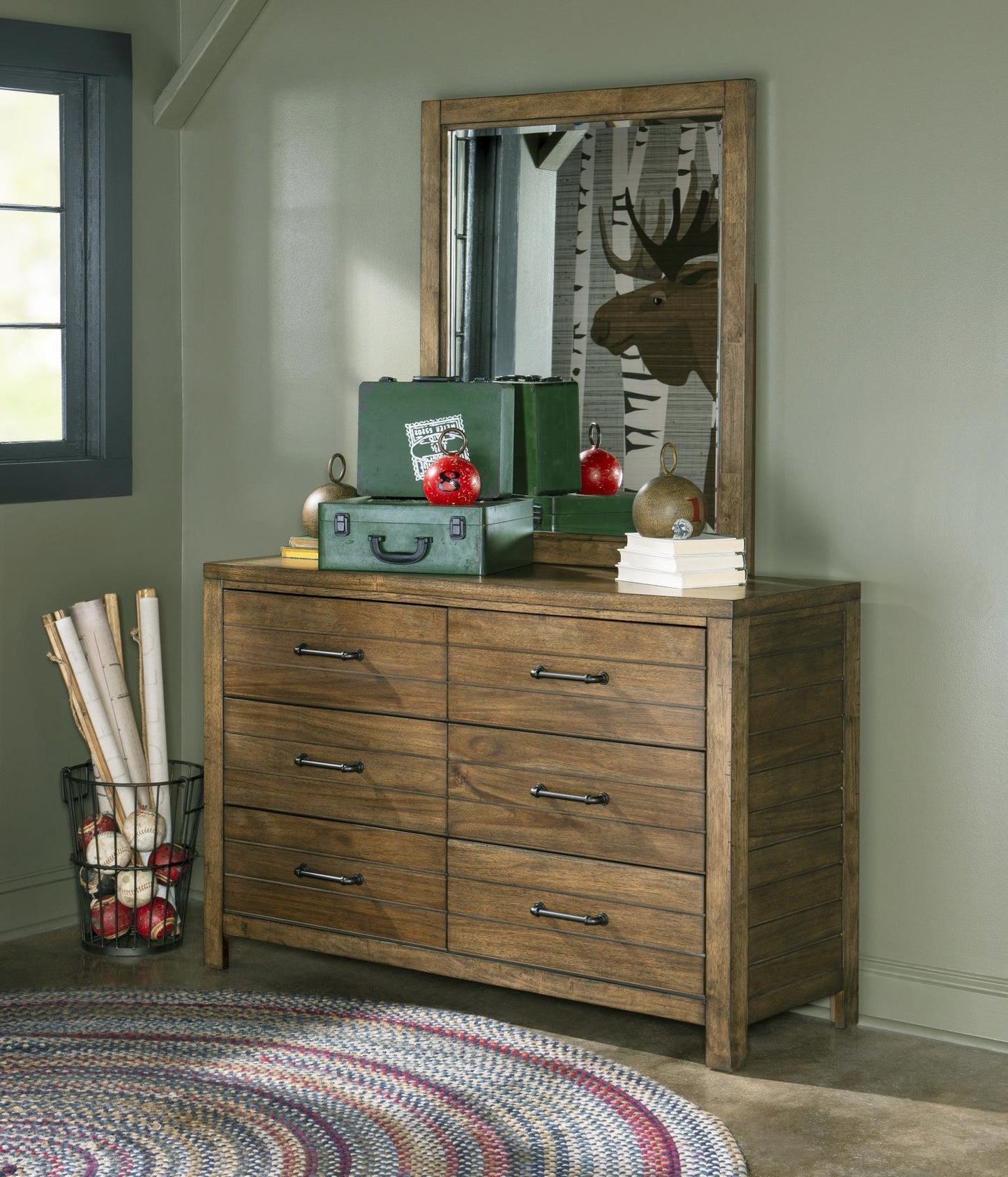 Summer Camp - Dresser