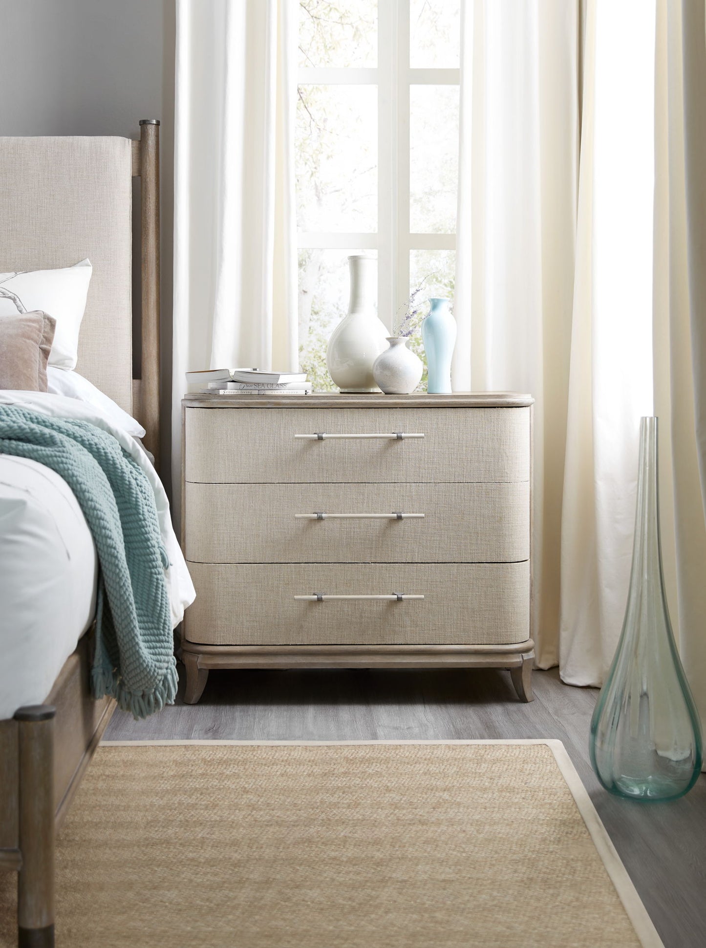 Affinity - Bachelors Chest - Beige