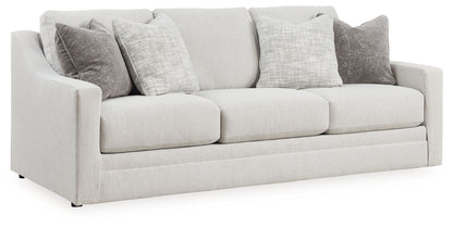 Maitelynn - Sofa - Chalk