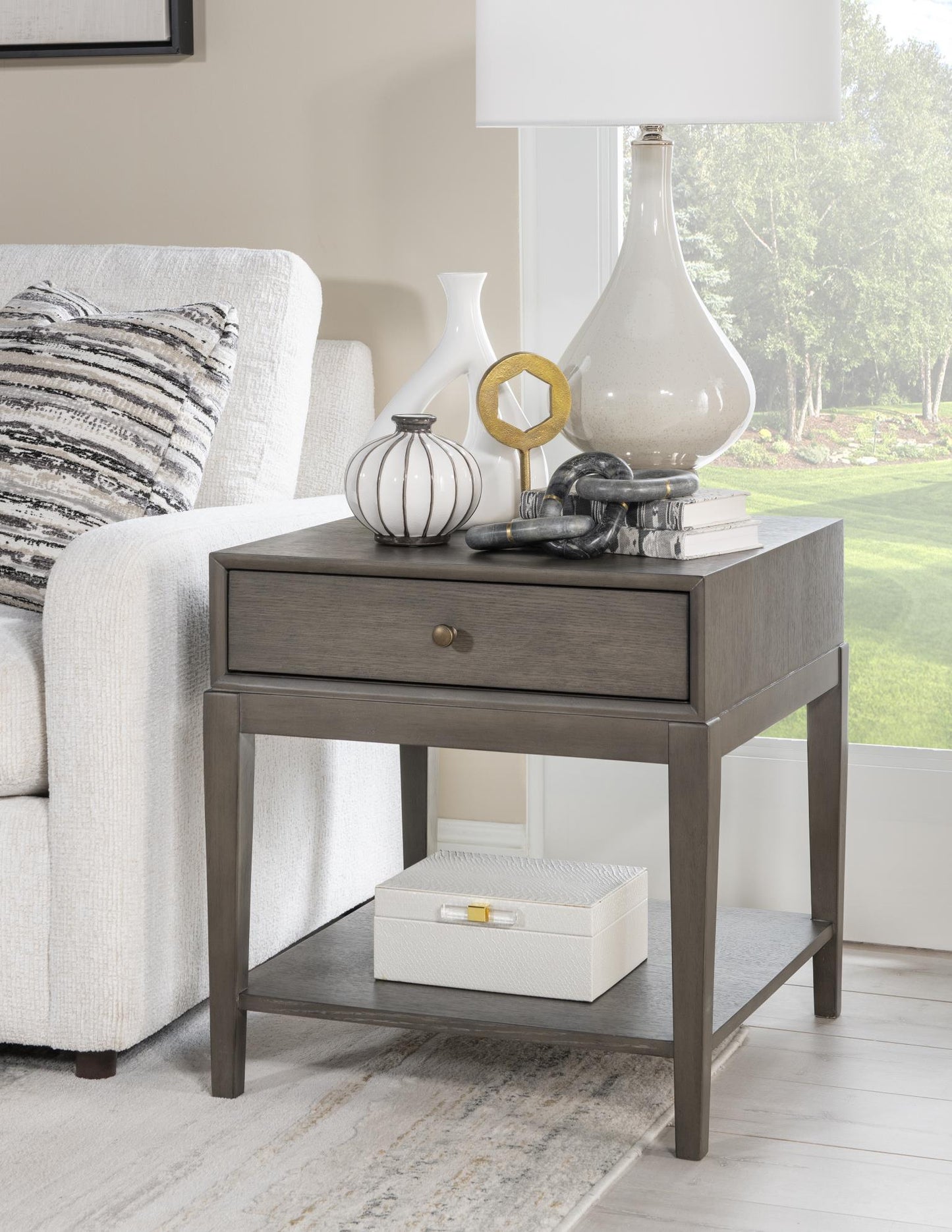 Emery - Table