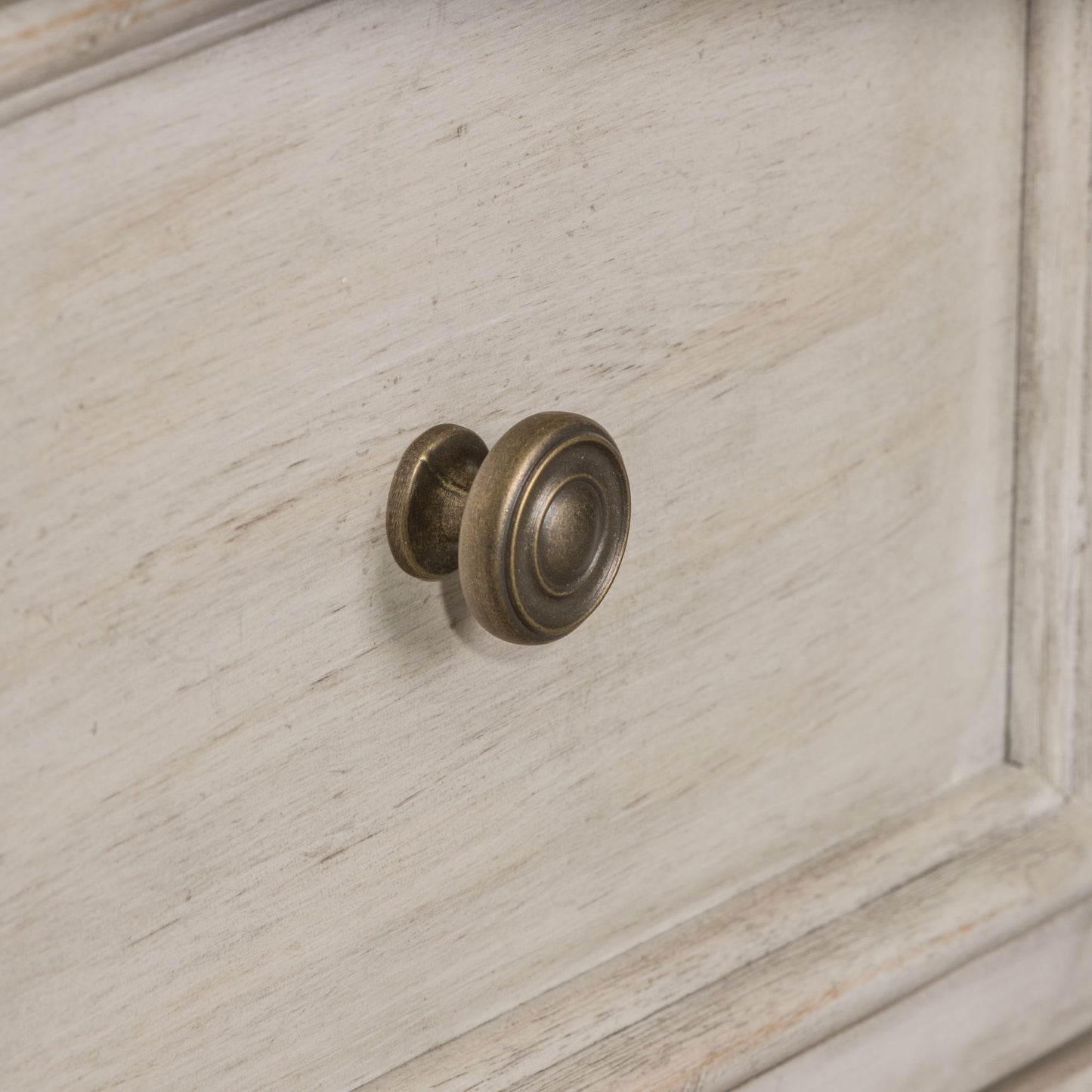 Heartland - 9 Drawer Dresser - Antique White / Tobacco Tops