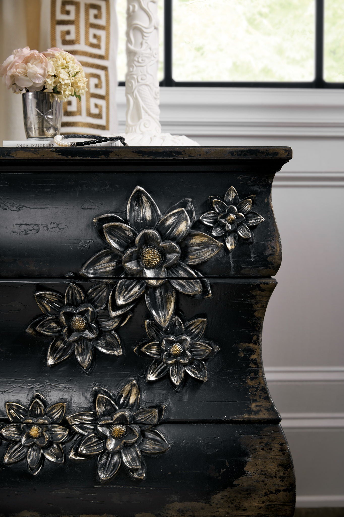 Sanctuary 2 - Charmant Bachelorette Chest - Black