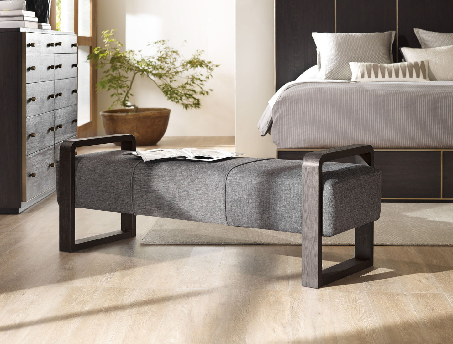 Curata - Upholstered Bench - Dark Gray / Dark Brown