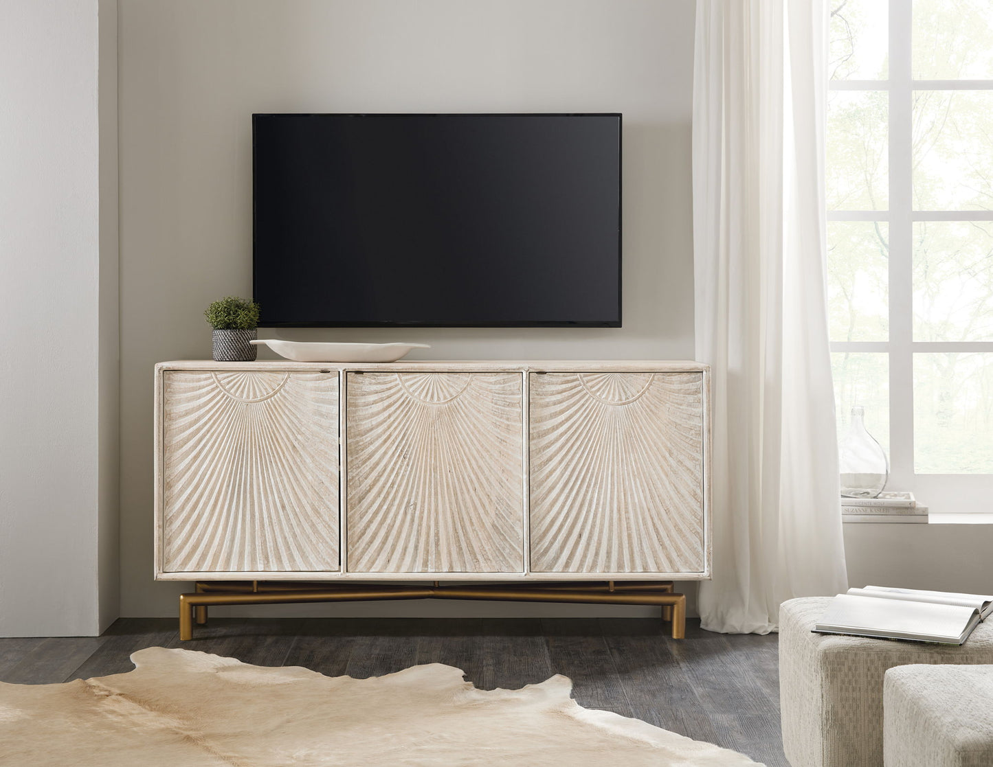 Home Accent - Light Wood - Beige