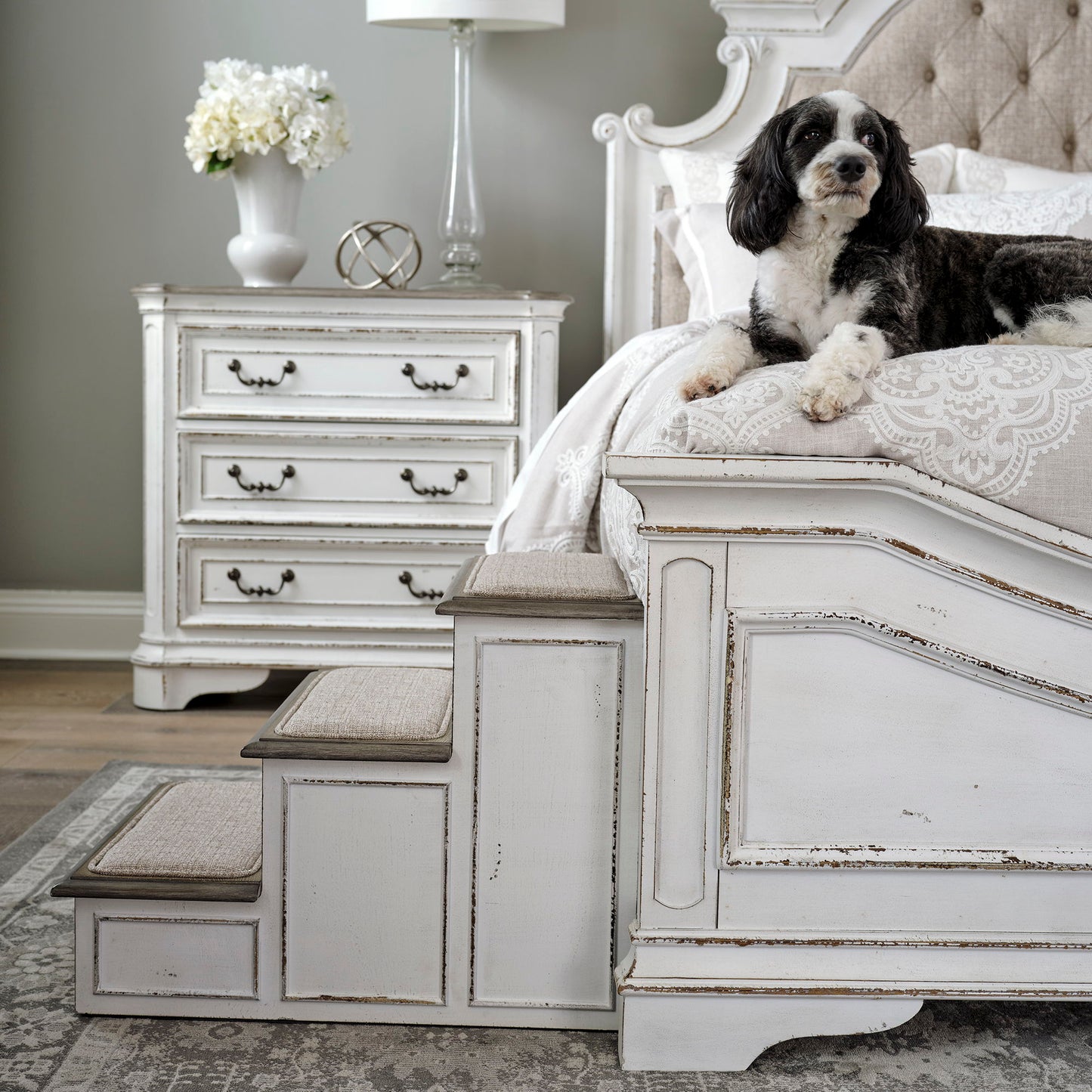 Magnolia Manor - Pet Steps - Antique White