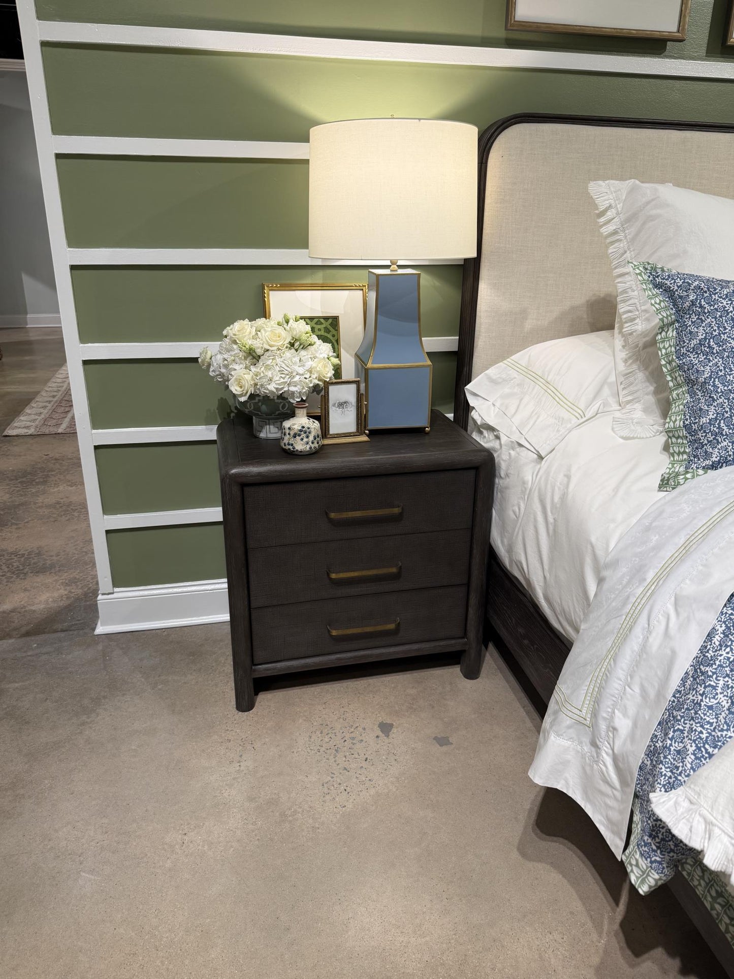 Maren - Drawer Nightstand
