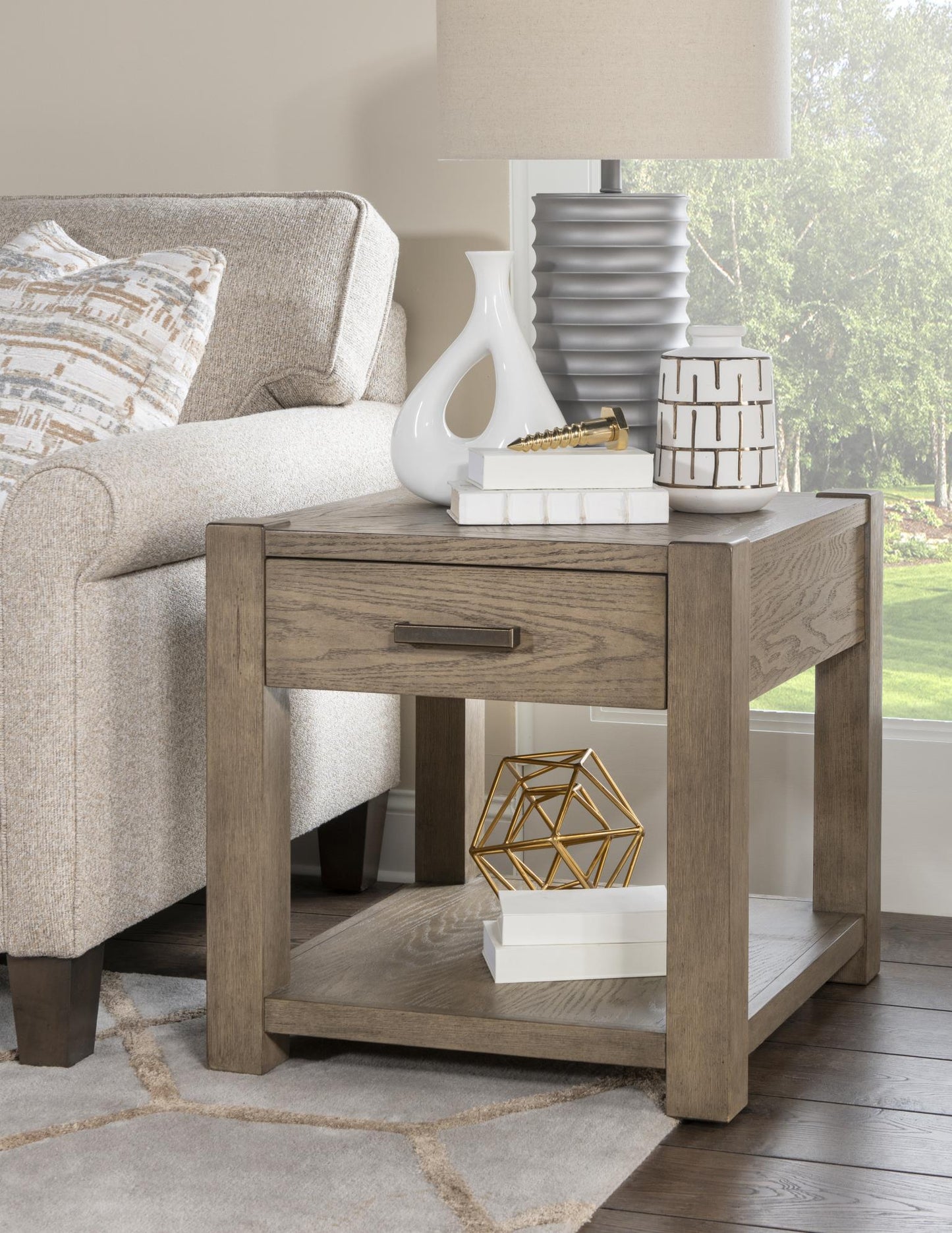 Hazel - Table