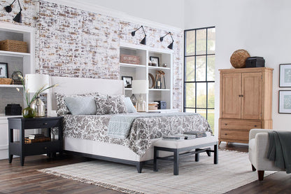 Today's Traditions - Complete Upholstered Bed