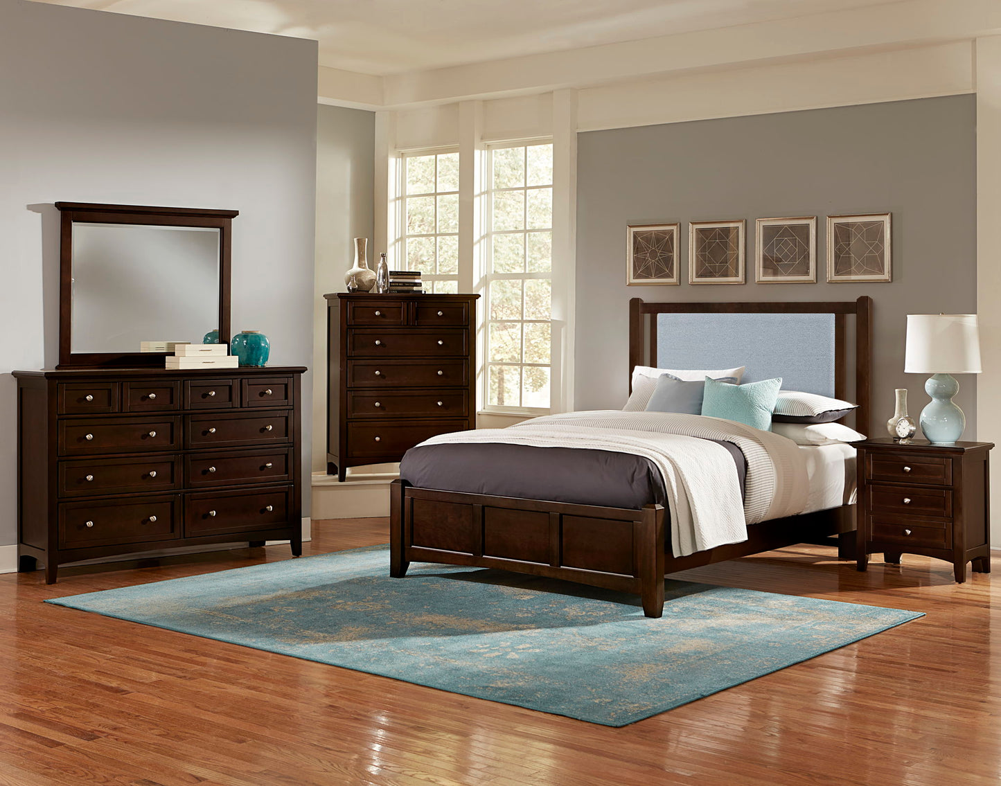 Bonanza - Ocean Blue Upholstered Bed With Mansion Footboard