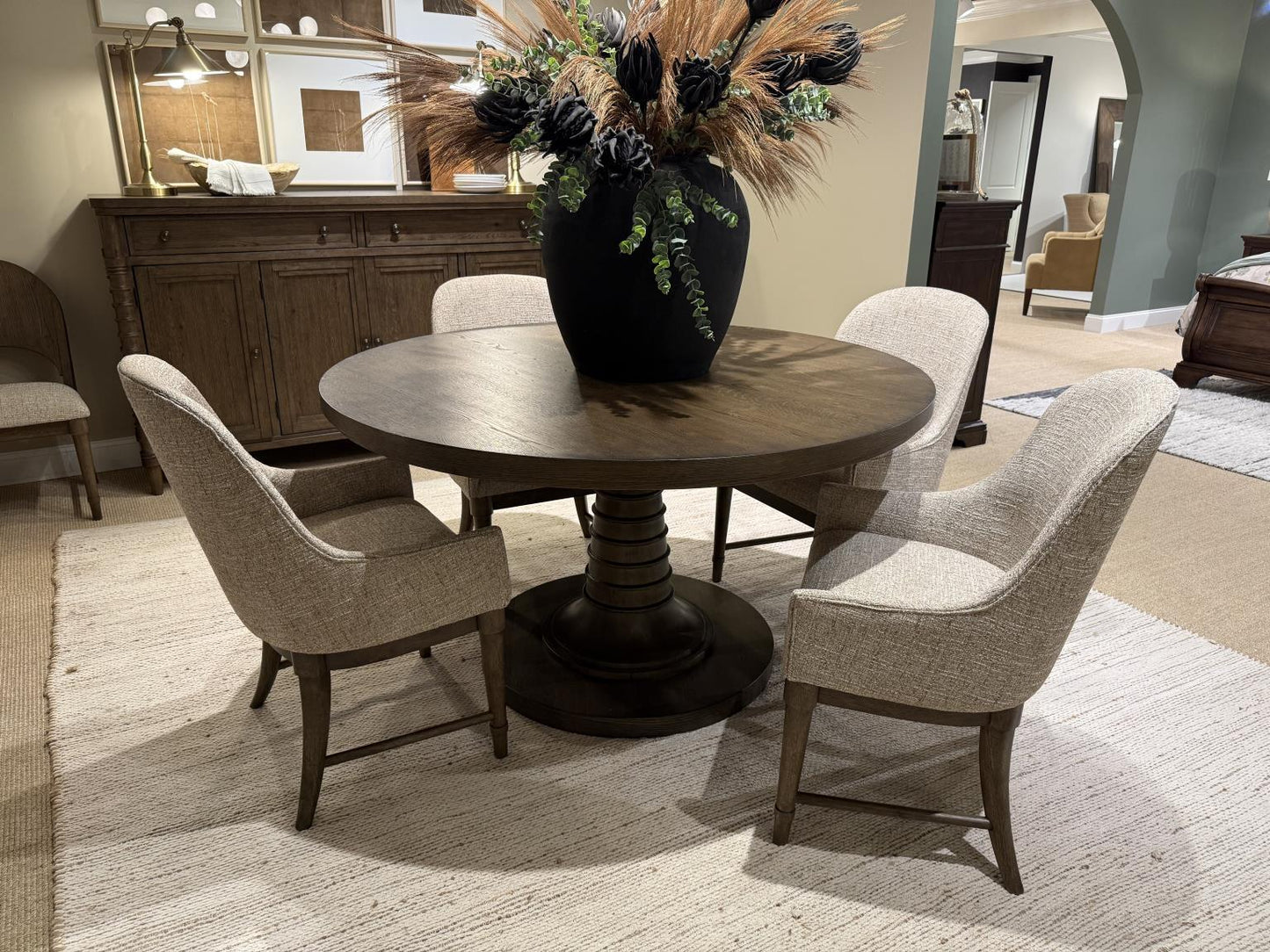 Seraphina - Complete Round Dining Table