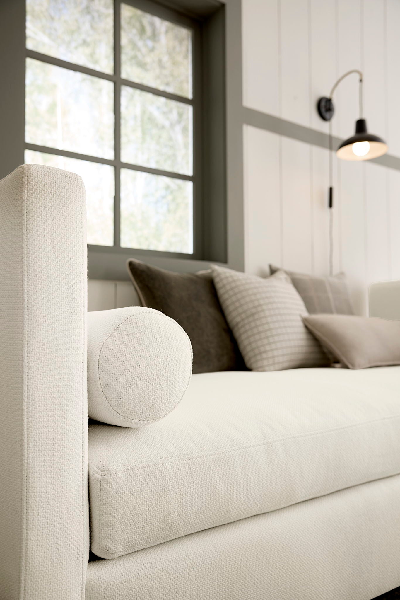 Tide & Timber - Linen Upholstery Day Bed With Twin Mattress And 4 Legs