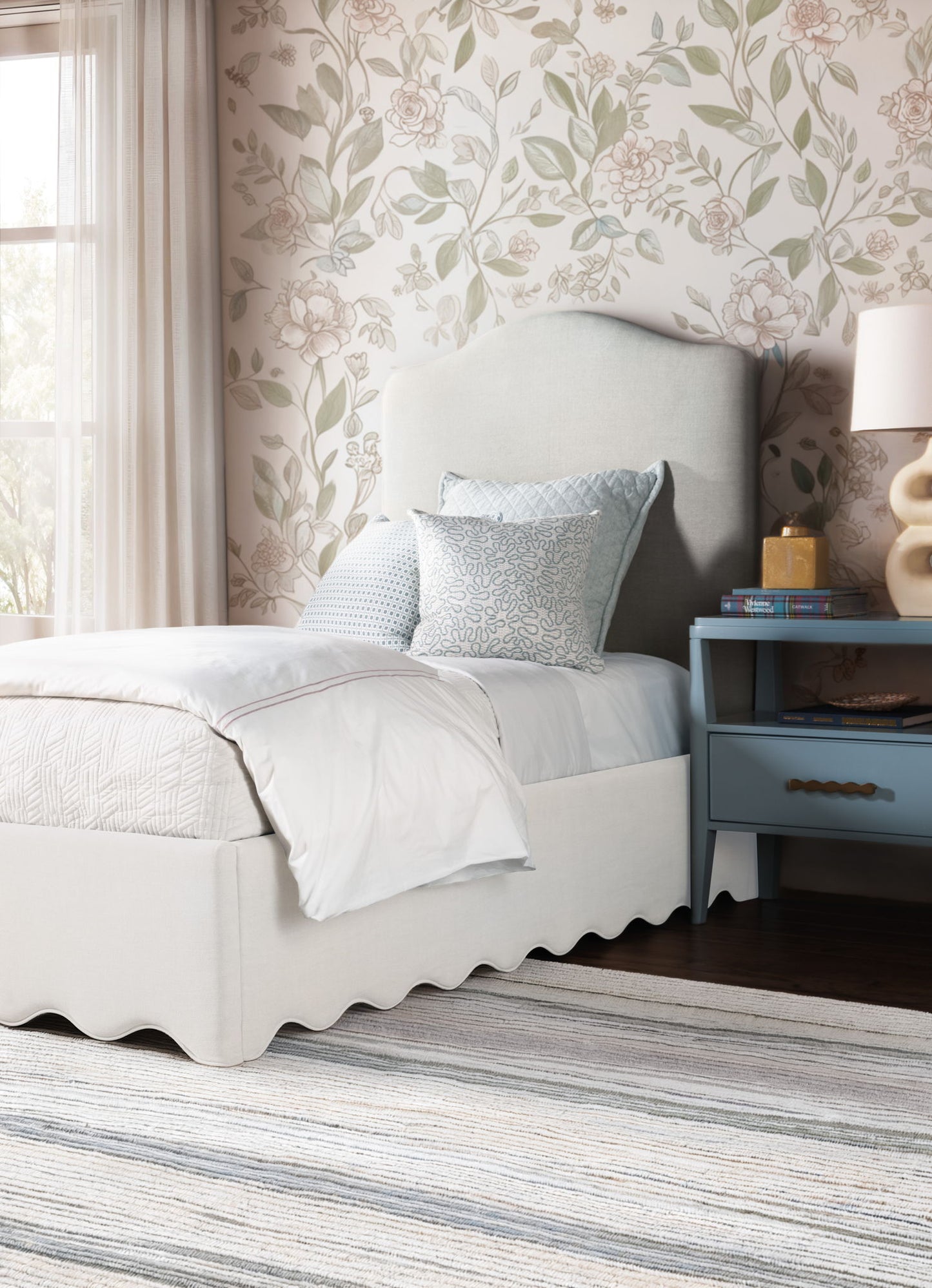 Commerce And Market - Liv Upholstered Bed