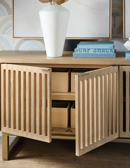 Commerce And Market - Easton Entertainment Console