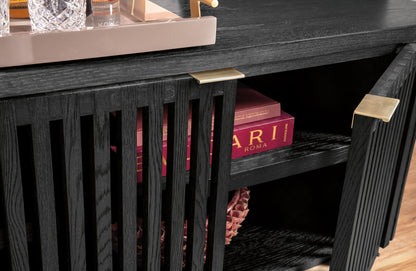 Commerce And Market - Easton Entertainment Console