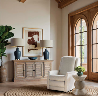 Commerce And Market - Round Robin Accent Table - Light Brown