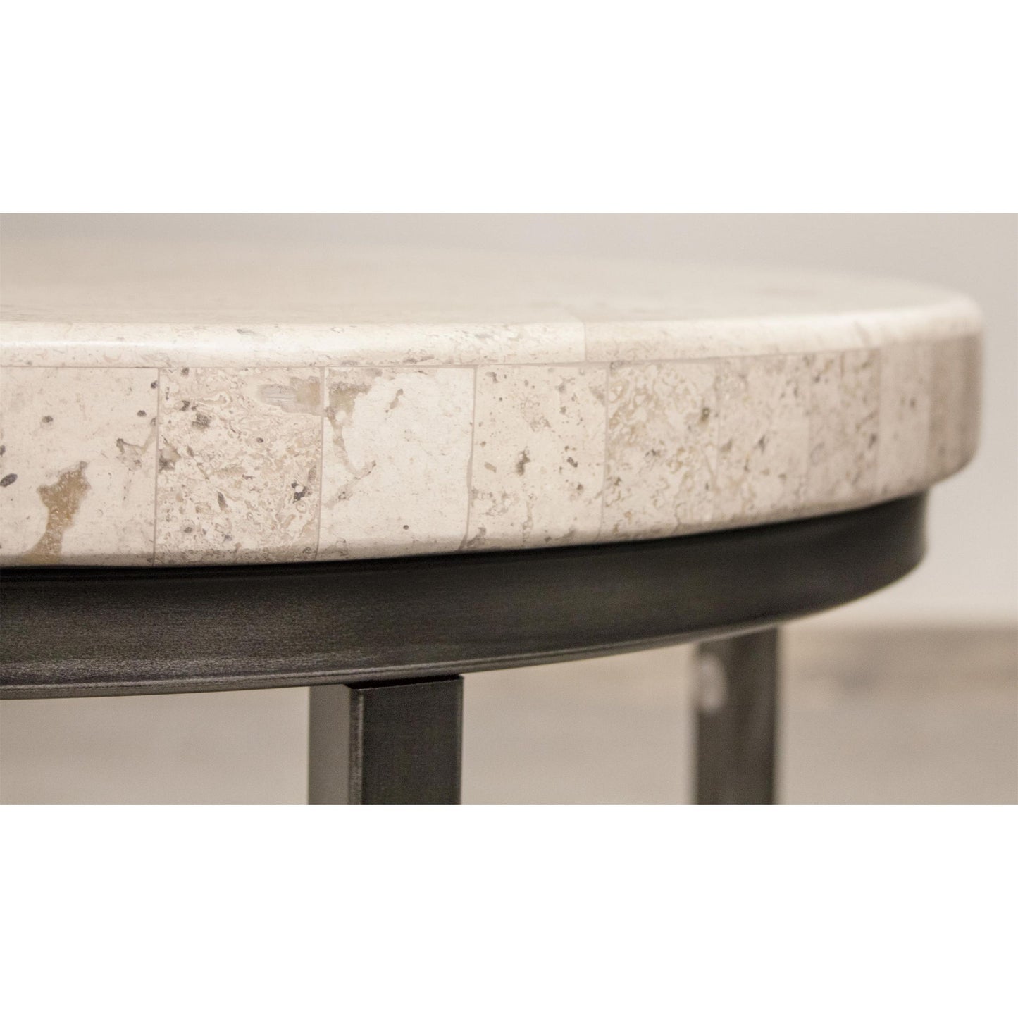 Capri - Round Table