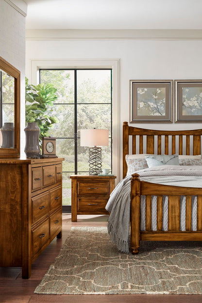 Maple Road - Slat Poster Bed With Slat Poster Footboard