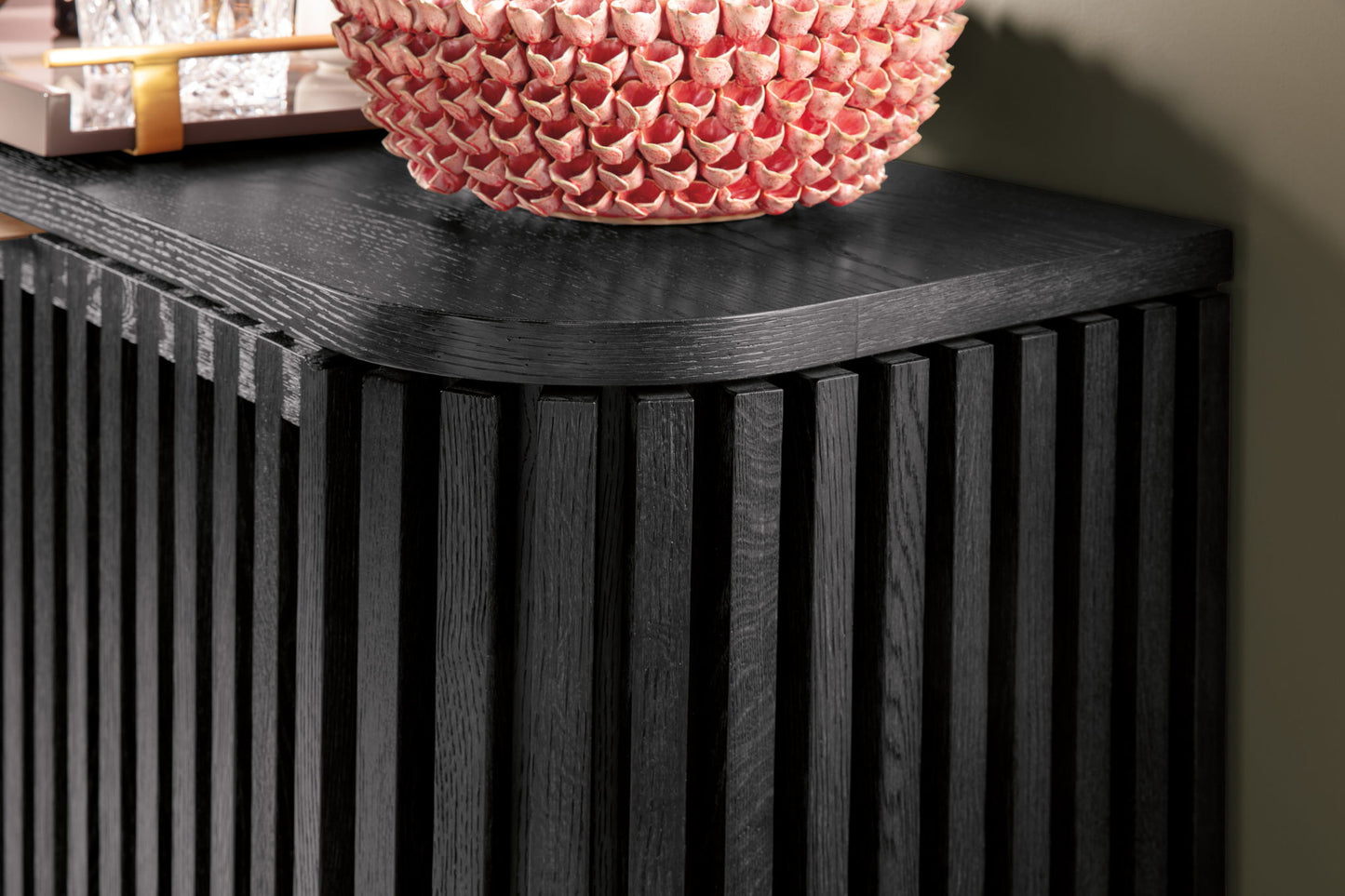 Commerce And Market - Easton Entertainment Console